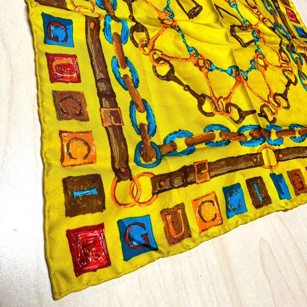 Authentic Gucci Silk Scarf for neck or bag - Picture 3 of 11